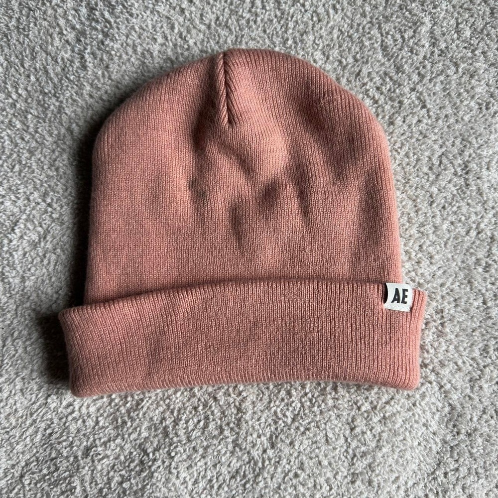 American Eagle AE Dusty Rose Pink Ribbed Knit Cuffed Beanie Hat One Size
